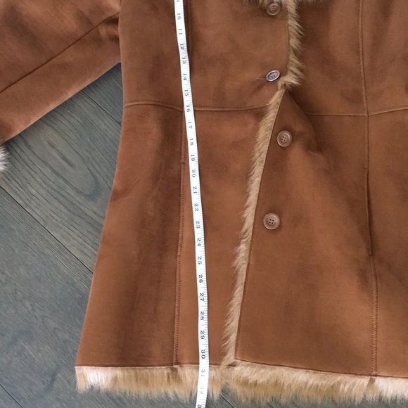 Cozy coat/jacket. - Picture 5 of 9